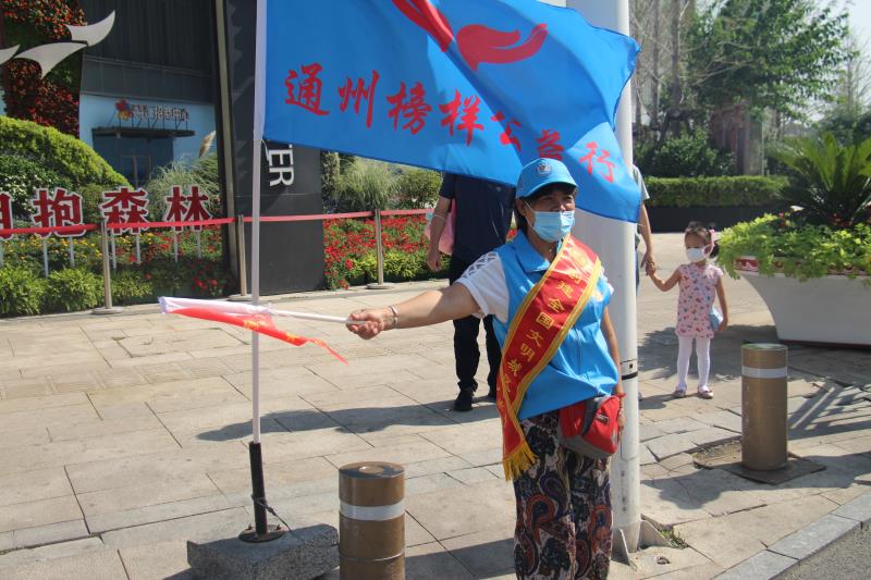 <strong>操屄地址</strong>